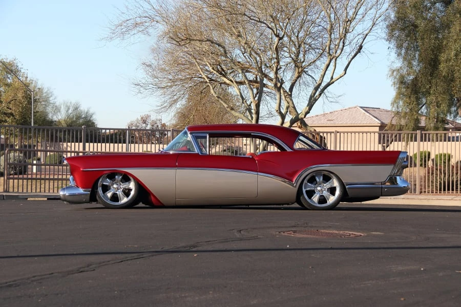 1957 Buick Riviera - Image 11 of 31