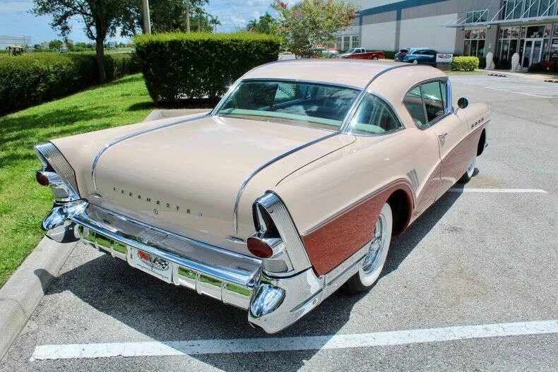 1957 Buick Roadmaster - Image 17 of 21