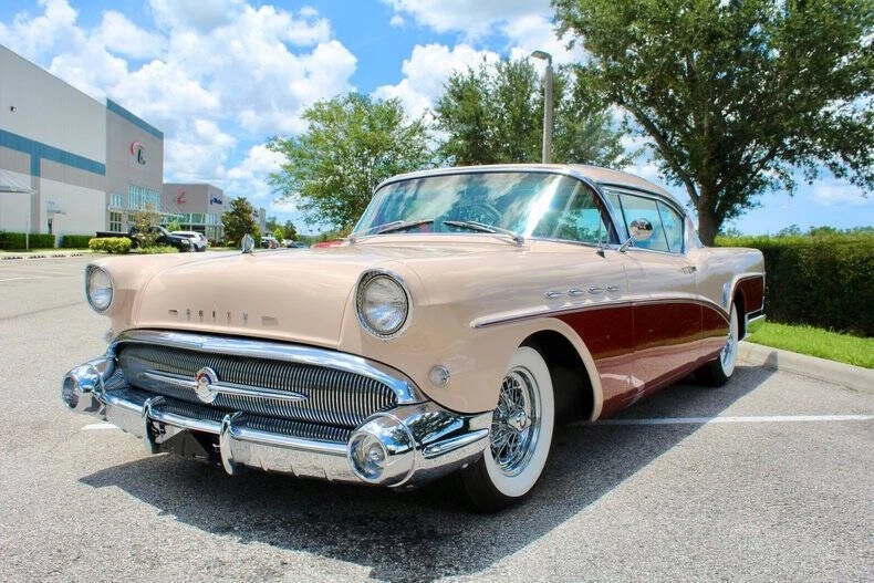 1957 Buick Roadmaster - Image 7 of 21