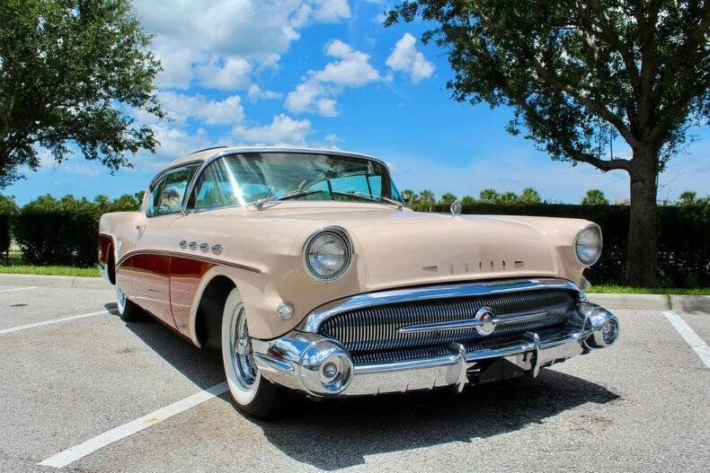 1957 Buick Roadmaster - Image 5 of 21