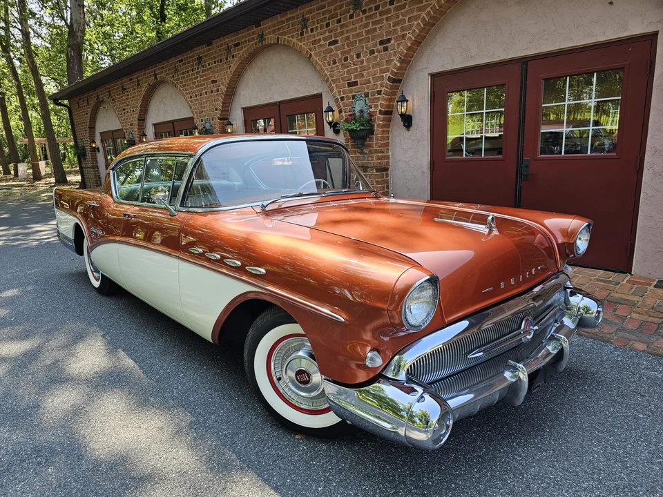 1957 Buick Roadmaster - Image 27 of 31