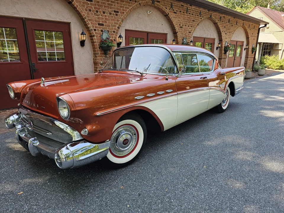 1957 Buick Roadmaster - Image 11 of 31