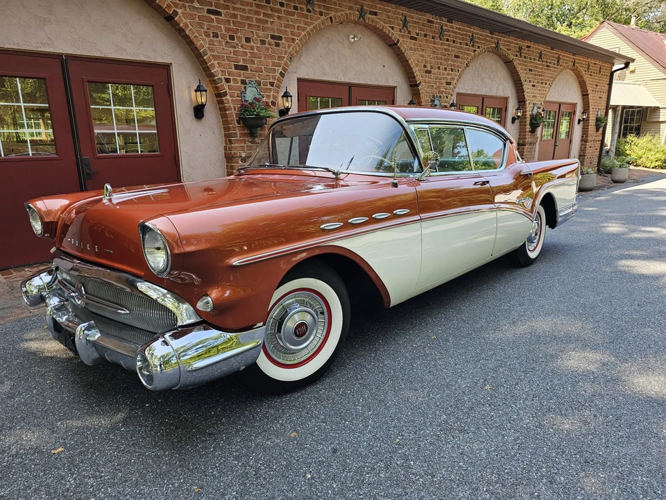 1957 Buick Roadmaster - Image 10 of 31