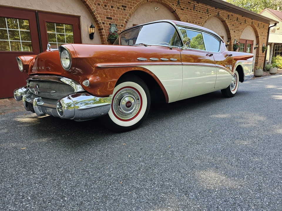 1957 Buick Roadmaster - Image 8 of 31