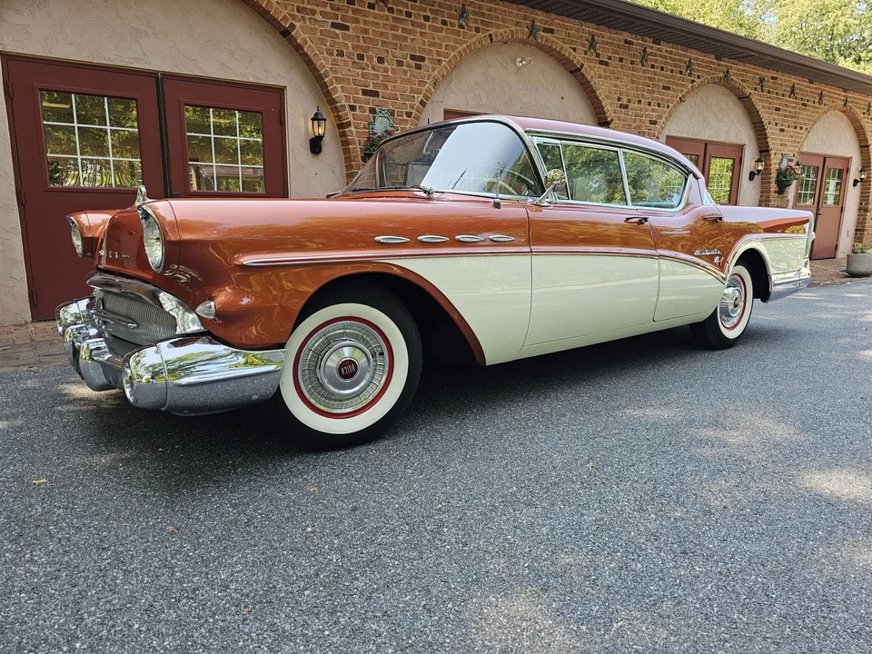 1957 Buick Roadmaster - Image 5 of 31