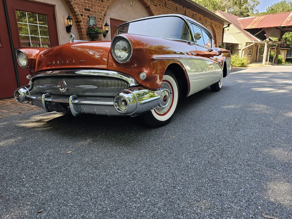 1957 Buick Roadmaster - Image 14 of 31