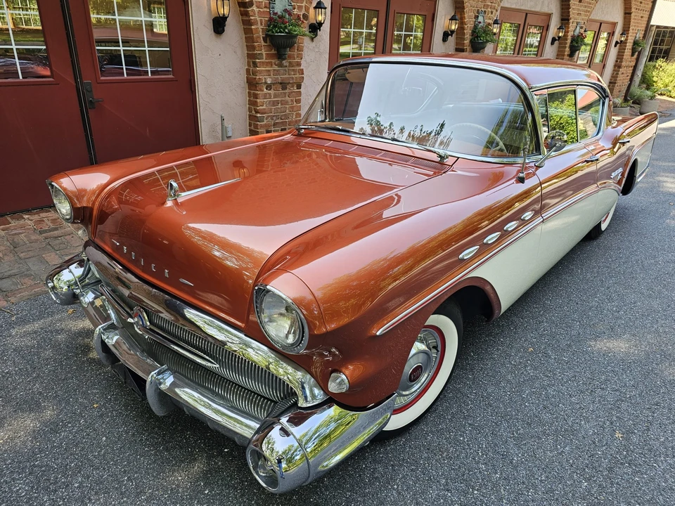 1957 Buick Roadmaster - Image 12 of 31