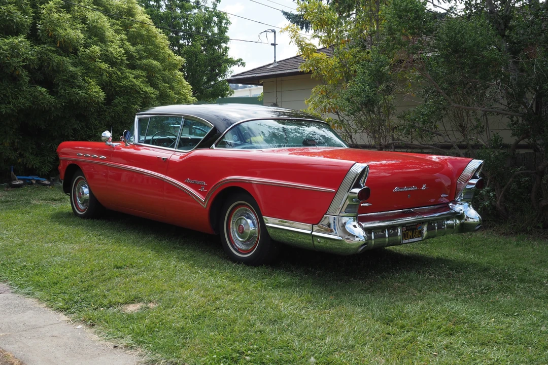 1957 Buick Roadmaster - Image 12 of 31