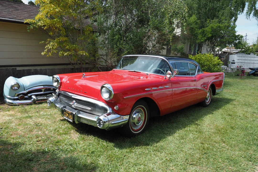 1957 Buick Roadmaster - Image 3 of 31