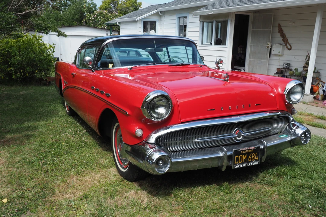 1957 Buick Roadmaster - Image 27 of 31