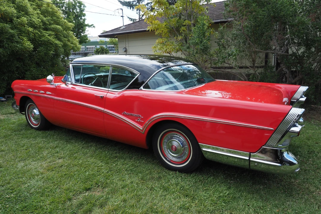 1957 Buick Roadmaster - Image 14 of 31