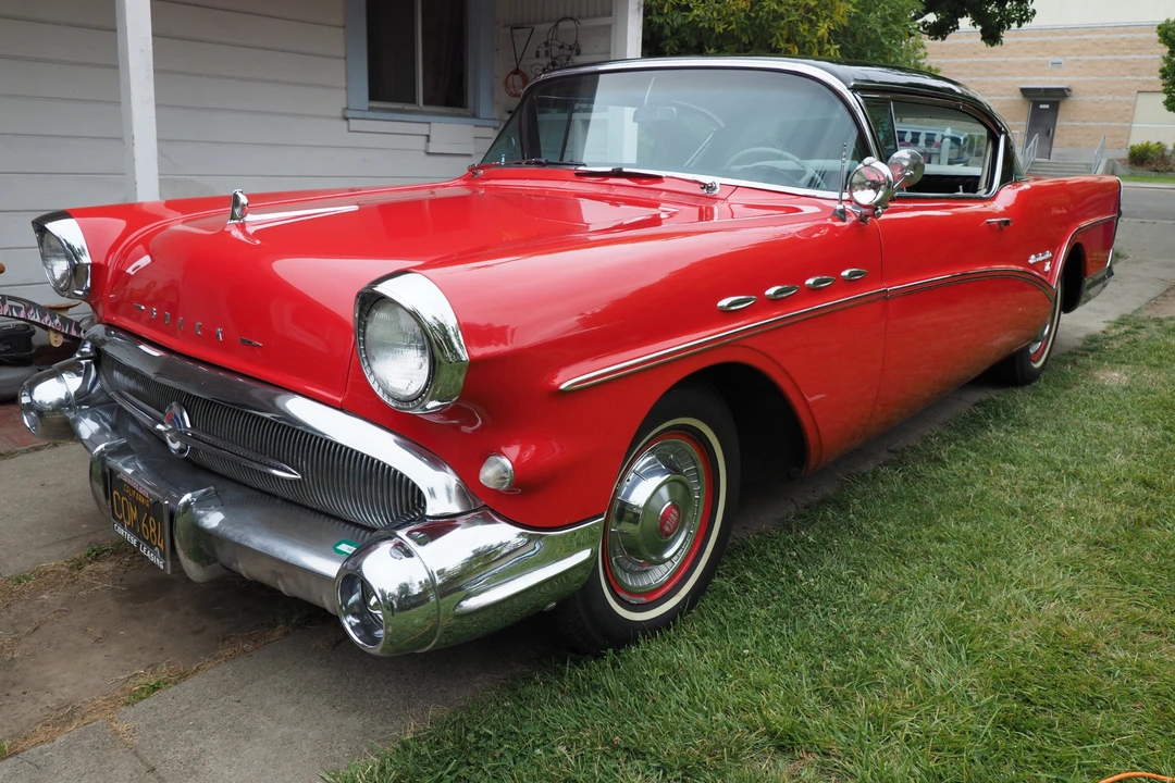 1957 Buick Roadmaster - Image 2 of 31