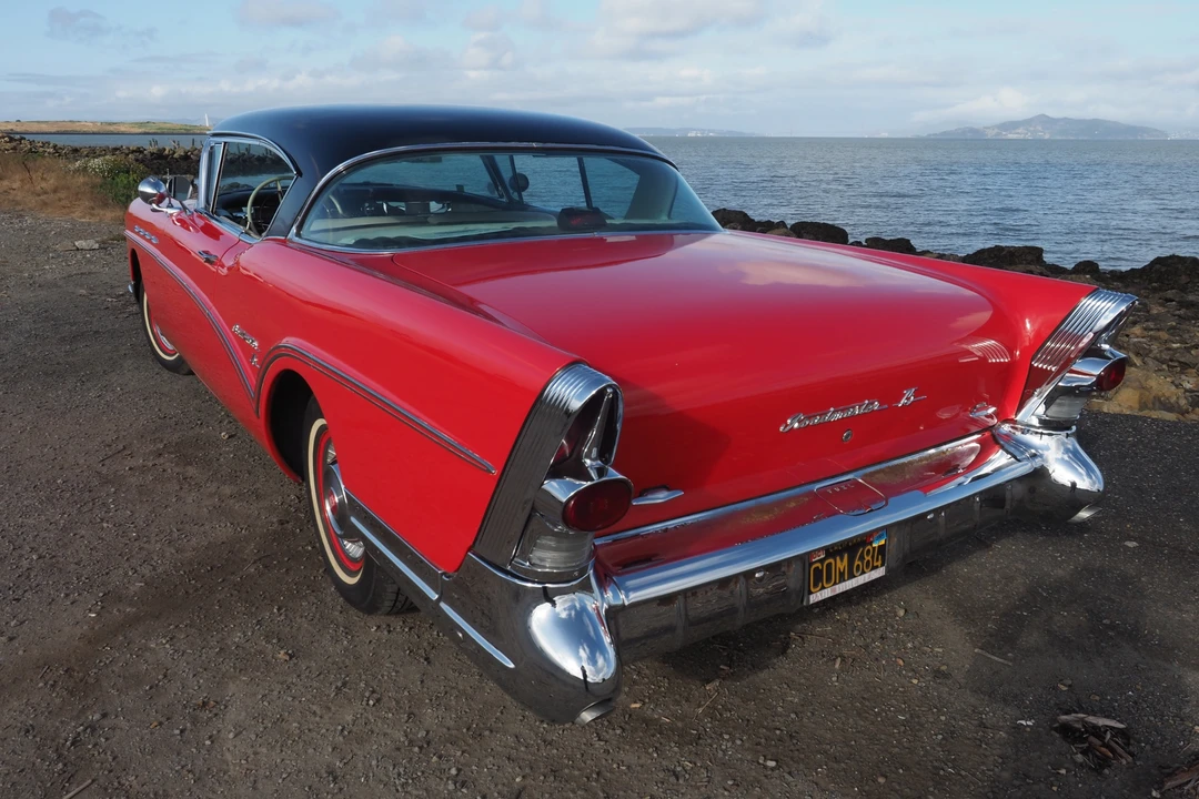 1957 Buick Roadmaster - Image 17 of 31