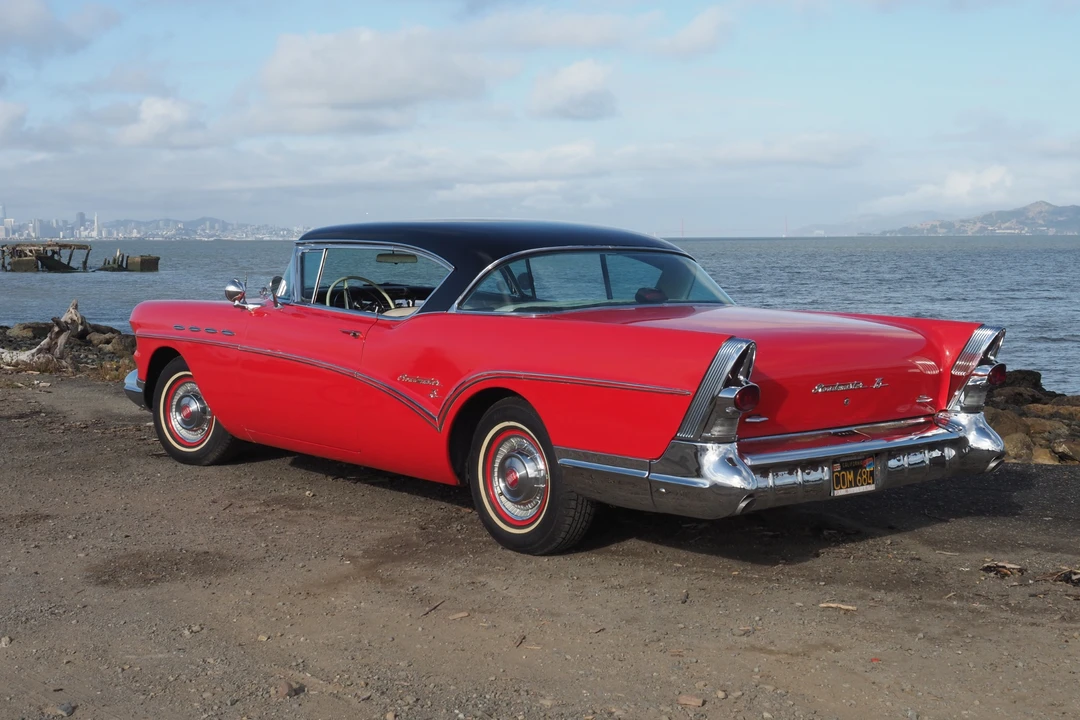 1957 Buick Roadmaster - Image 18 of 31