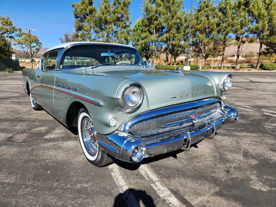 1957 Buick Roadmaster - Image 6 of 31