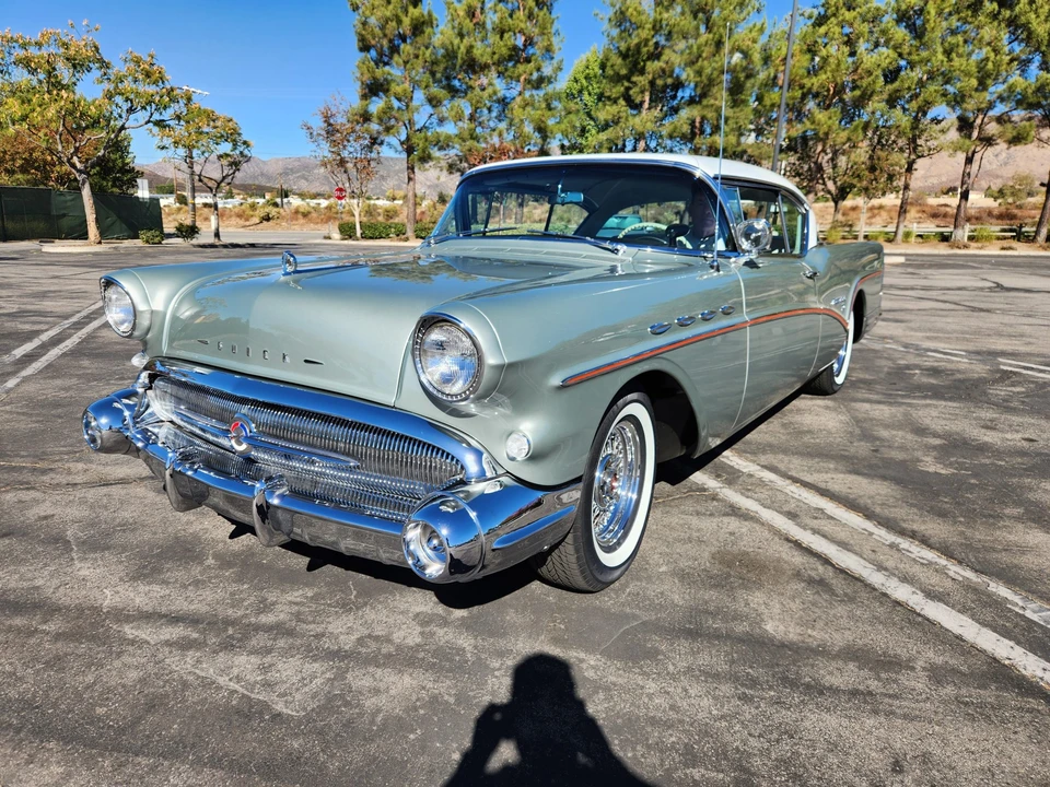 1957 Buick Roadmaster - Image 2 of 31