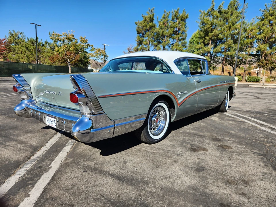 1957 Buick Roadmaster - Image 5 of 31