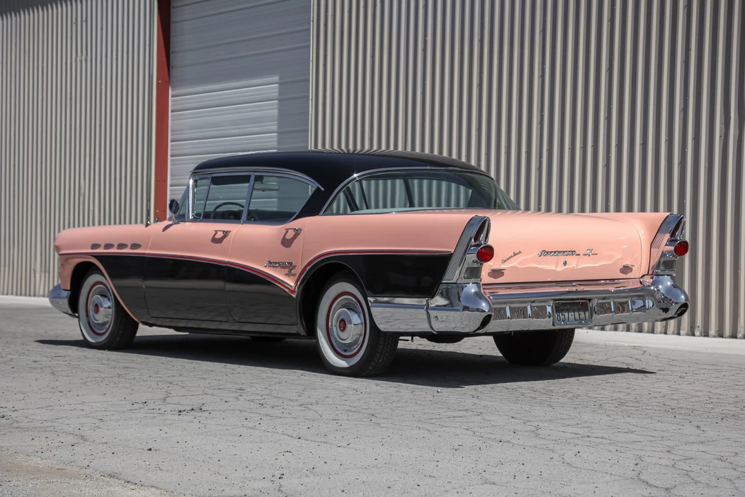 1957 Buick Roadmaster - Image 5 of 31
