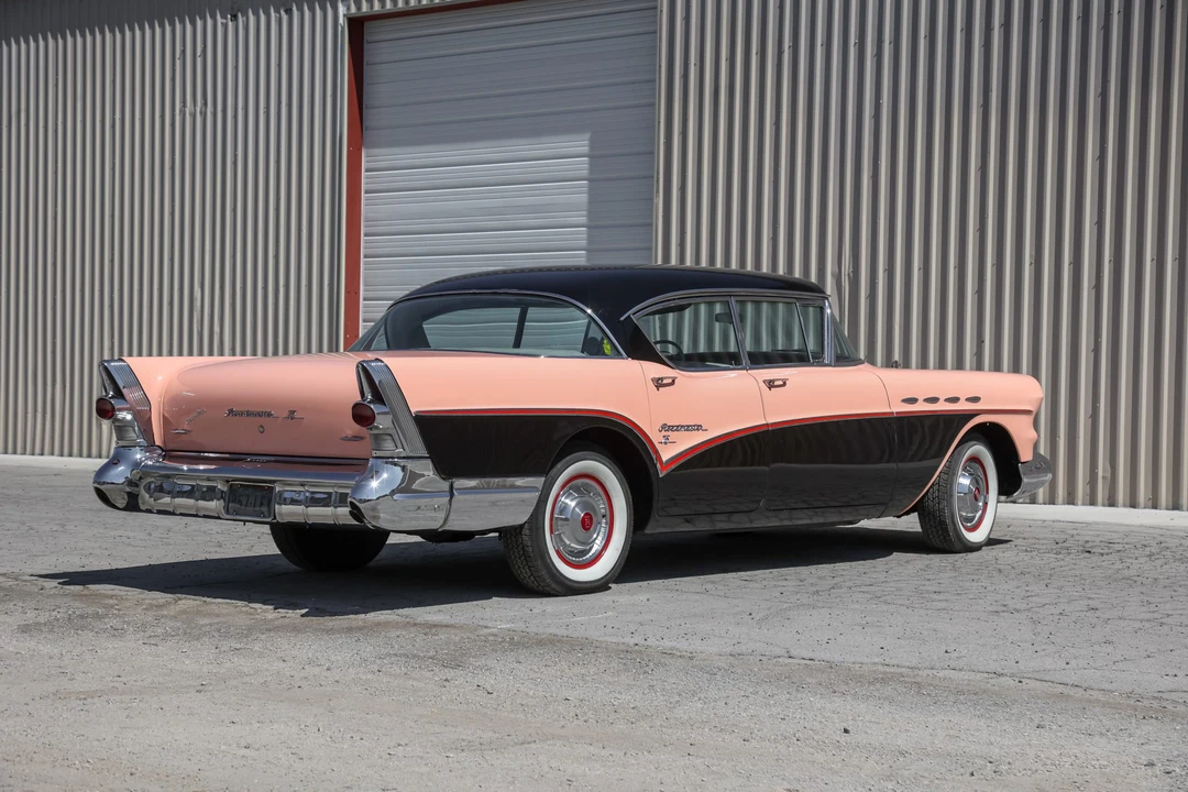 1957 Buick Roadmaster - Image 10 of 31