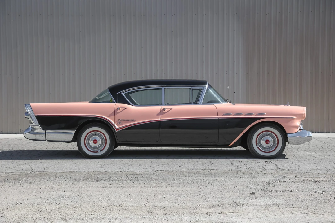1957 Buick Roadmaster - Image 11 of 31