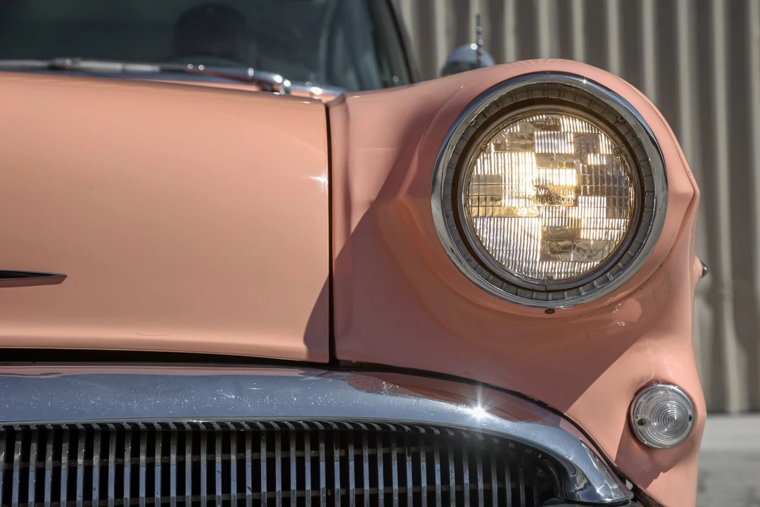 1957 Buick Roadmaster - Image 27 of 31