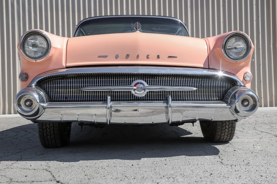 1957 Buick Roadmaster - Image 17 of 31