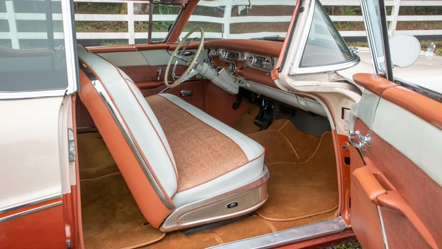 1957 Buick Roadmaster - Image 5 of 31