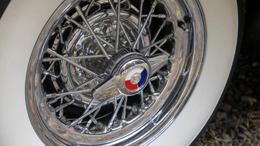 1957 Buick Roadmaster - Image 9 of 31
