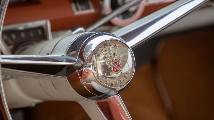 1957 Buick Roadmaster - Image 18 of 31