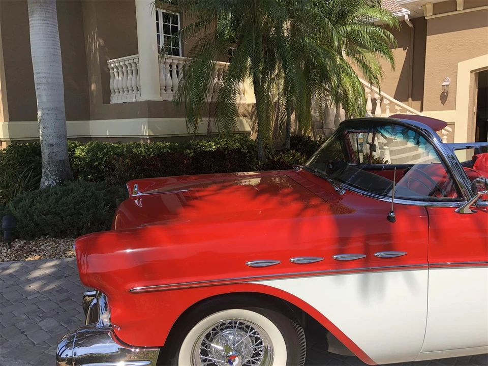 1957 Buick Roadmaster - Image 5 of 31