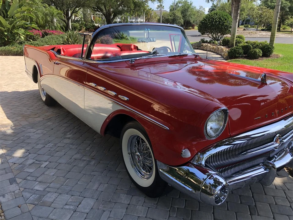 1957 Buick Roadmaster - Image 11 of 31