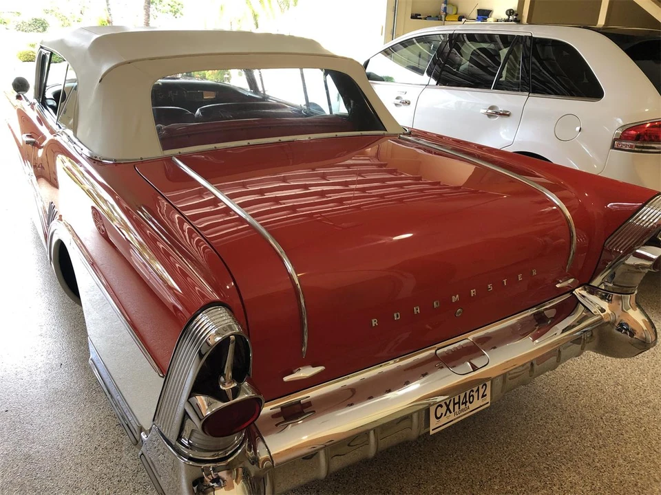 1957 Buick Roadmaster - Image 15 of 31