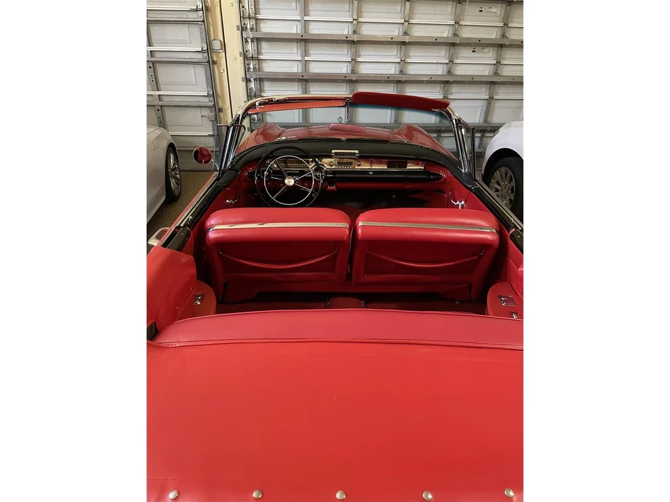 1957 Buick Roadmaster - Image 18 of 31