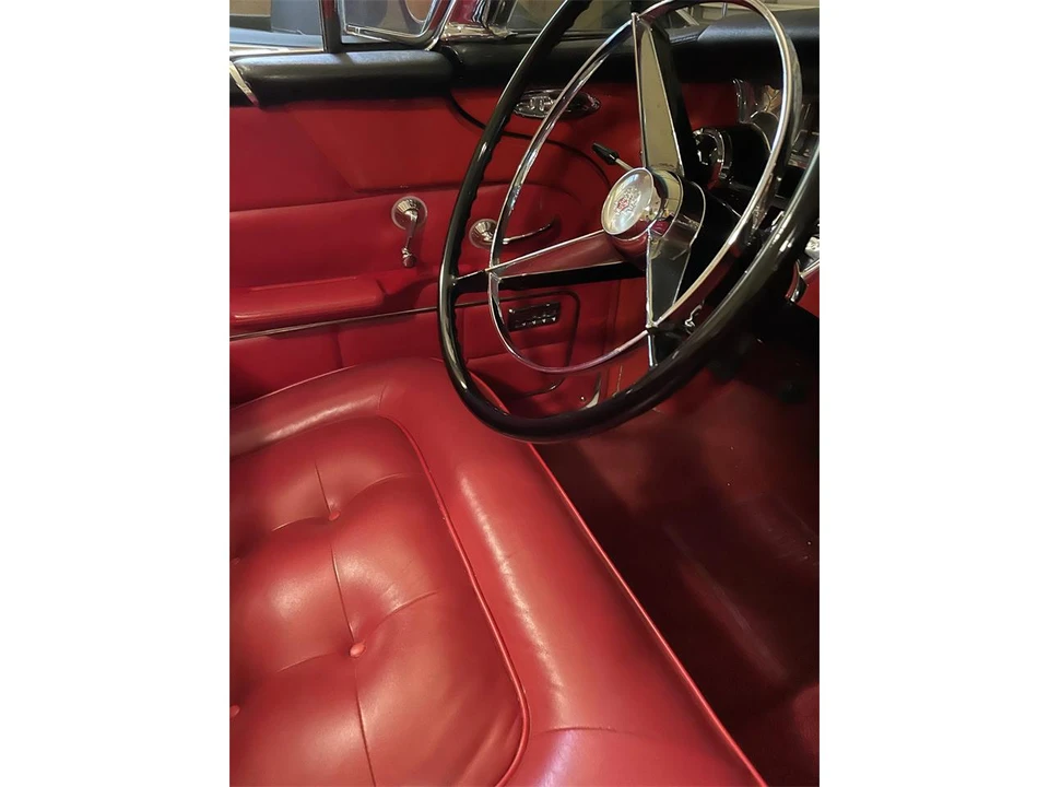 1957 Buick Roadmaster - Image 20 of 31