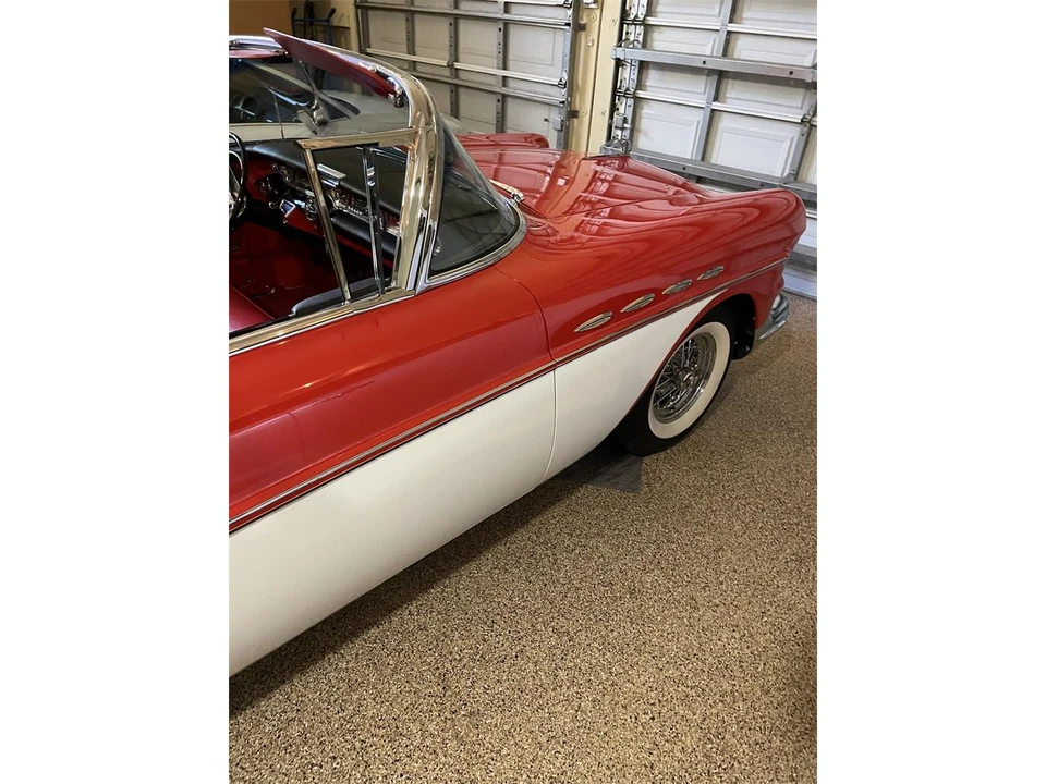 1957 Buick Roadmaster - Image 27 of 31