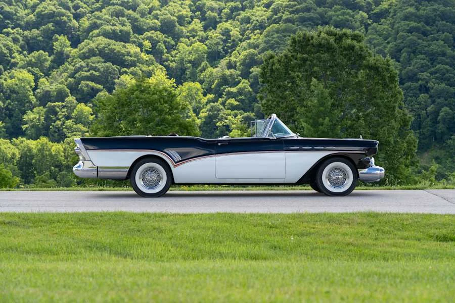 1957 Buick Roadmaster - Image 2 of 31