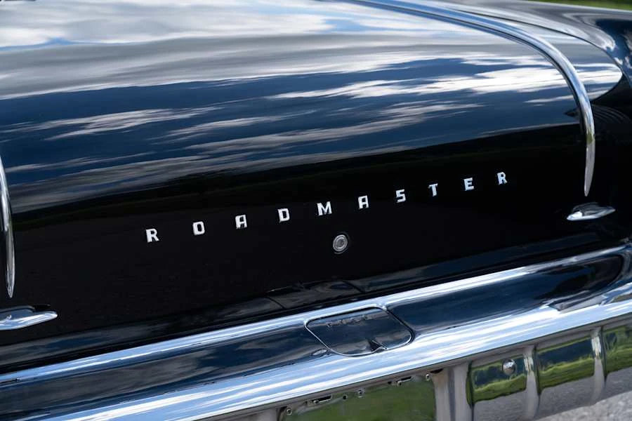 1957 Buick Roadmaster - Image 20 of 31