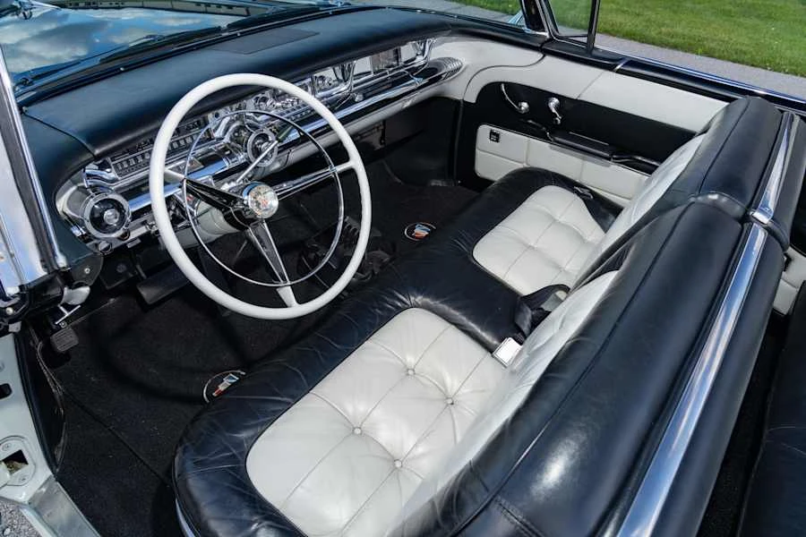 1957 Buick Roadmaster - Image 26 of 31