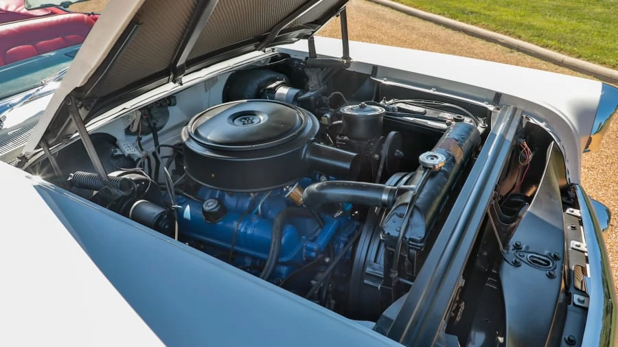 1957 Buick Roadmaster - Image 7 of 20