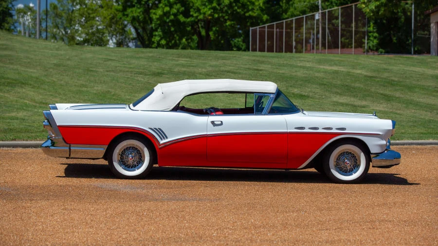 1957 Buick Roadmaster - Image 8 of 20
