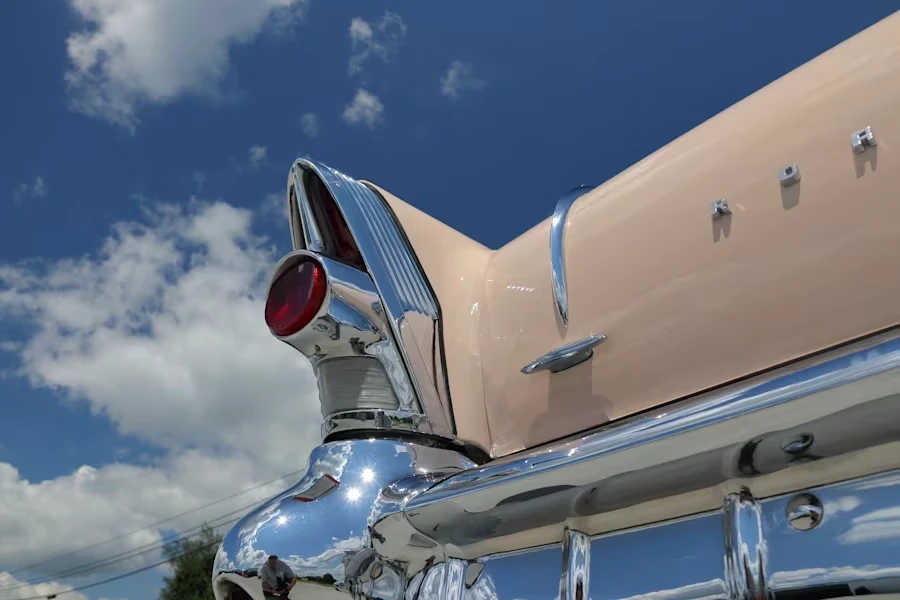 1957 Buick Roadmaster - Image 14 of 29
