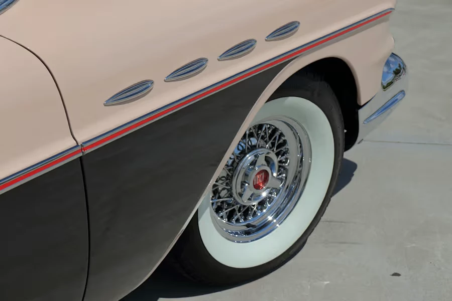 1957 Buick Roadmaster - Image 13 of 29