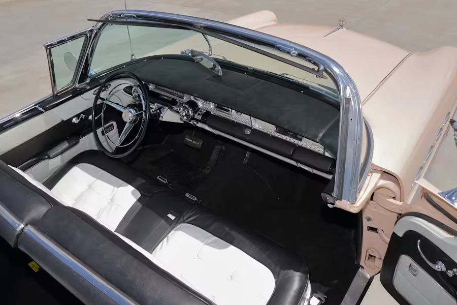 1957 Buick Roadmaster - Image 17 of 29