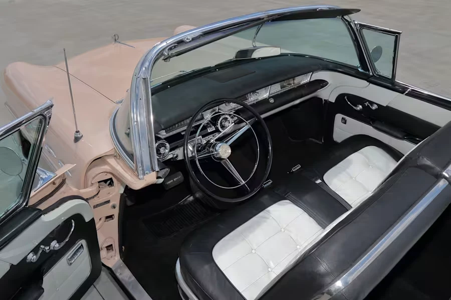 1957 Buick Roadmaster - Image 22 of 29
