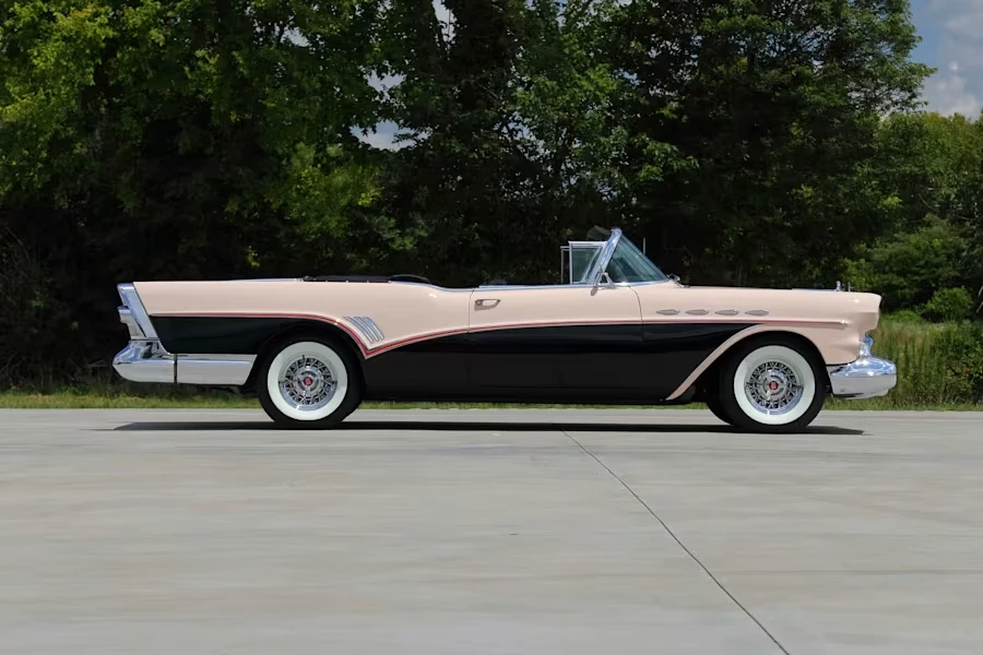 1957 Buick Roadmaster - Image 11 of 29