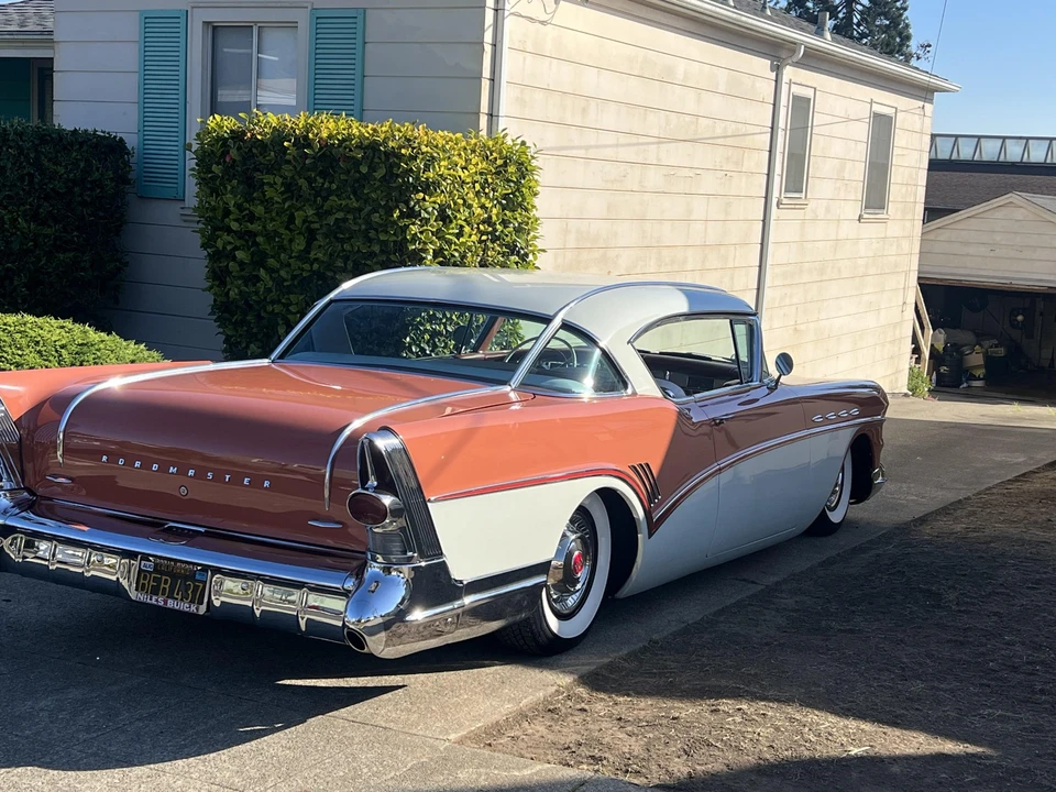 1957 Buick Roadmaster - Image 17 of 31
