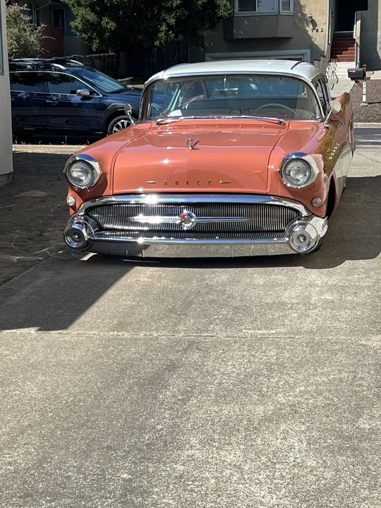 1957 Buick Roadmaster - Image 7 of 31