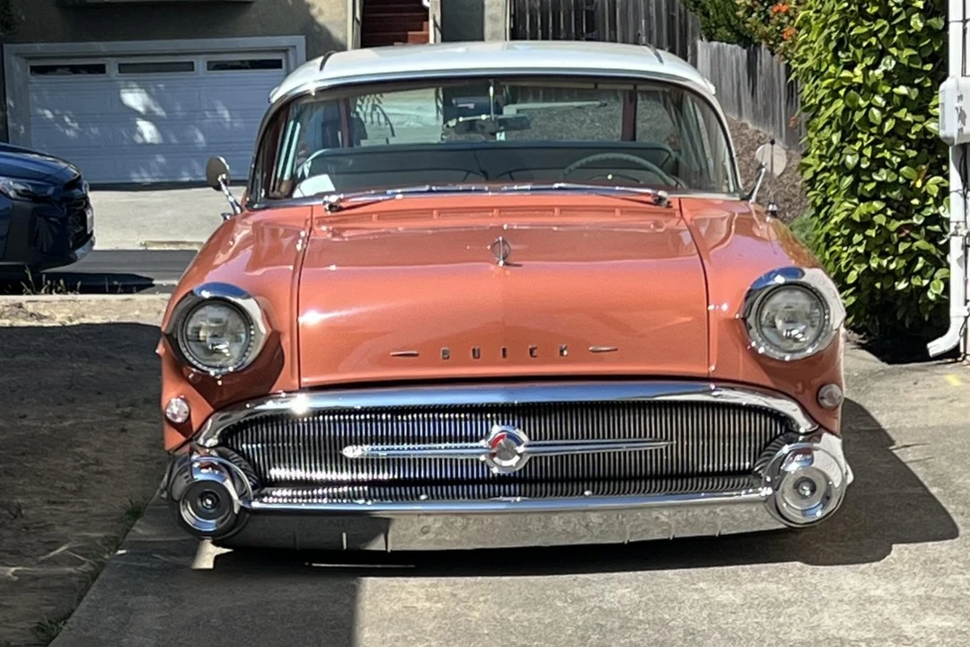 1957 Buick Roadmaster - Image 6 of 31