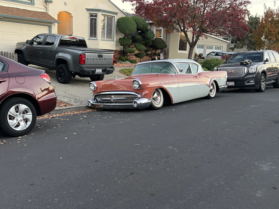 1957 Buick Roadmaster - Image 20 of 31