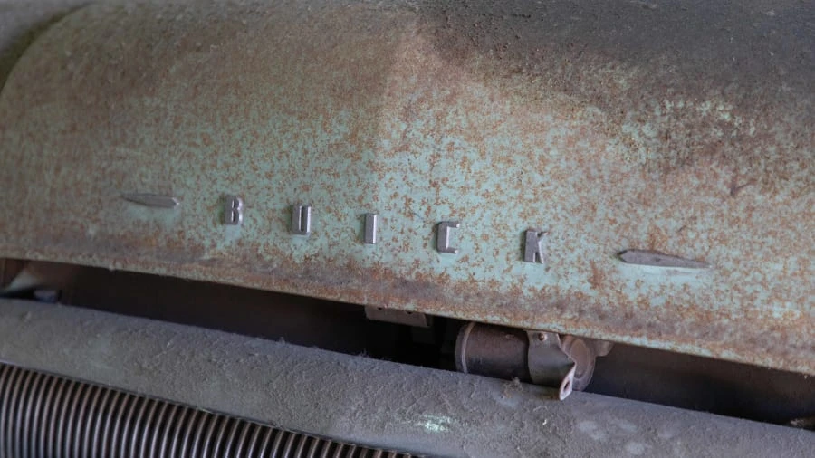 1957 Buick Roadmaster - Image 3 of 10